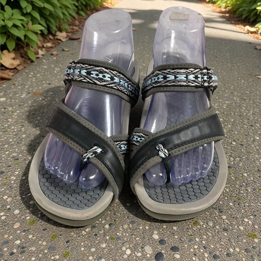 Baretraps Deserae Rebound Black/Gray Women's Slide Sandals Size 8M